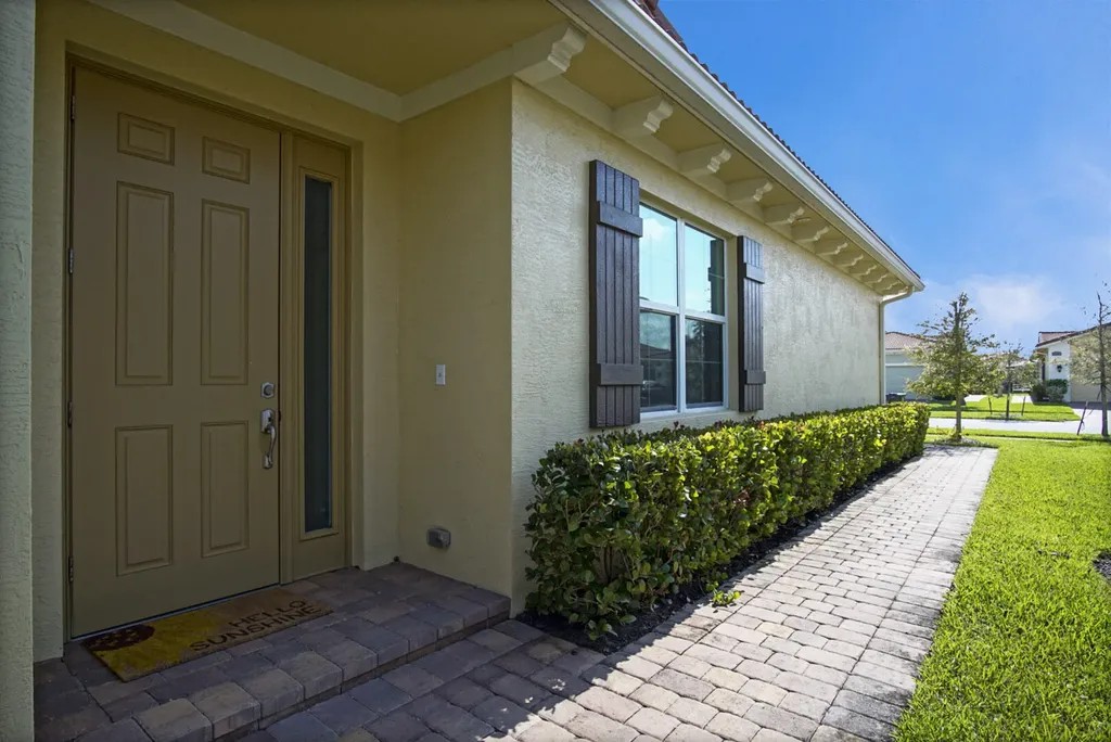 24060 SW Firenze Way Port St Lucie FL 34986