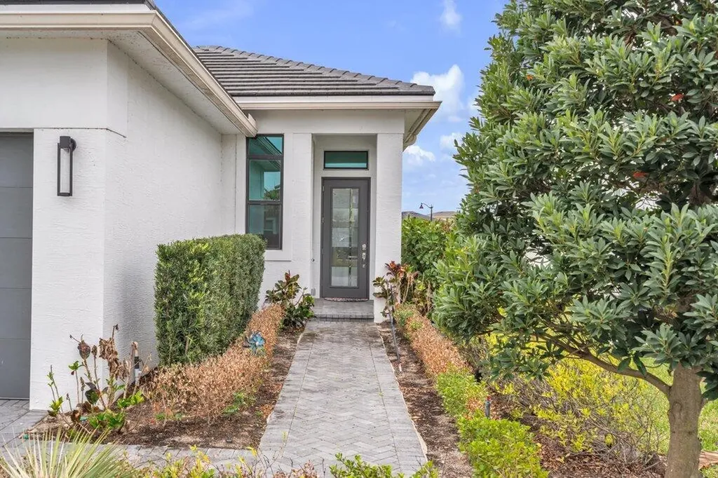 9399 SW Pepoli Way Port St Lucie FL 34987
