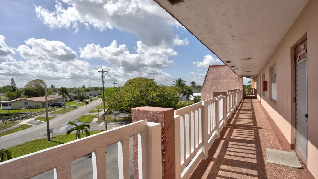 9400 Sunrise Lakes Boulevard Sunrise FL 33322
