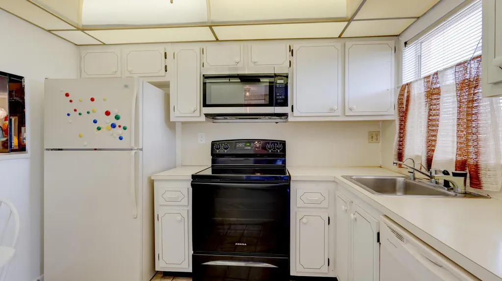 9400 Sunrise Lakes Boulevard Sunrise FL 33322