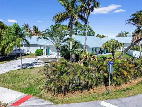 443 SE Dolphin Drive Stuart FL 34996