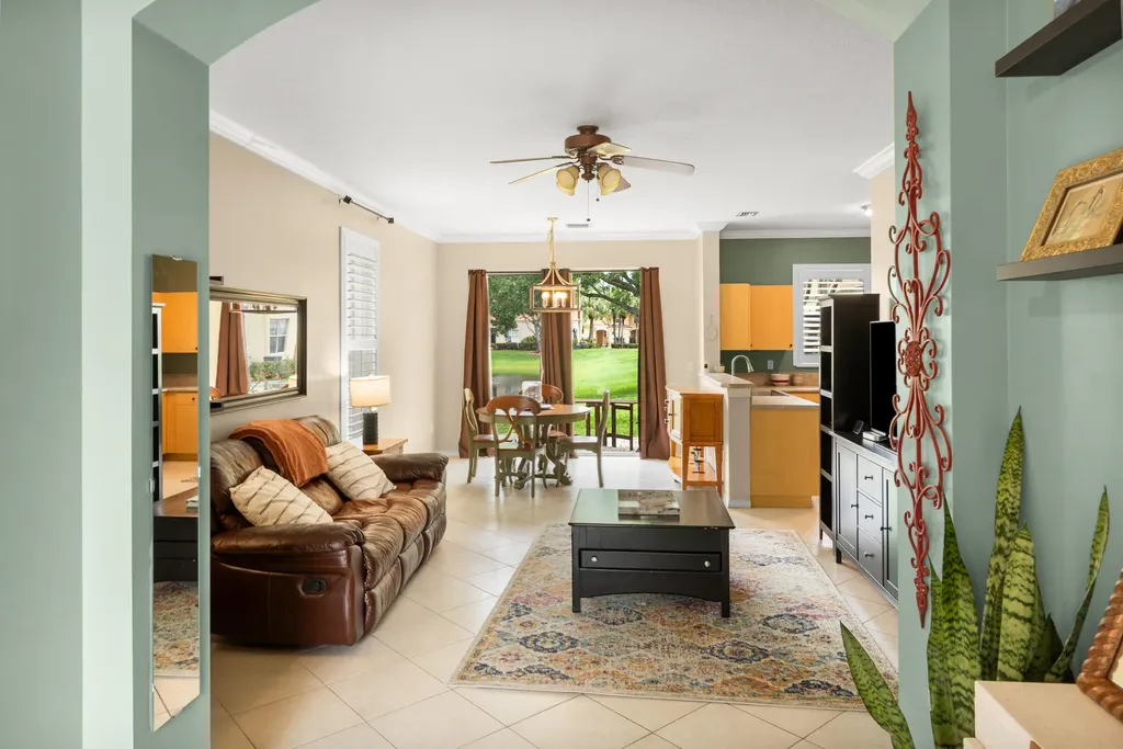 462 Rainbow Springs Terrace Royal Palm Beach FL 33411