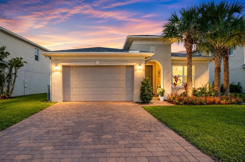 1158 NW Leonardo Circle Port St Lucie FL 34986