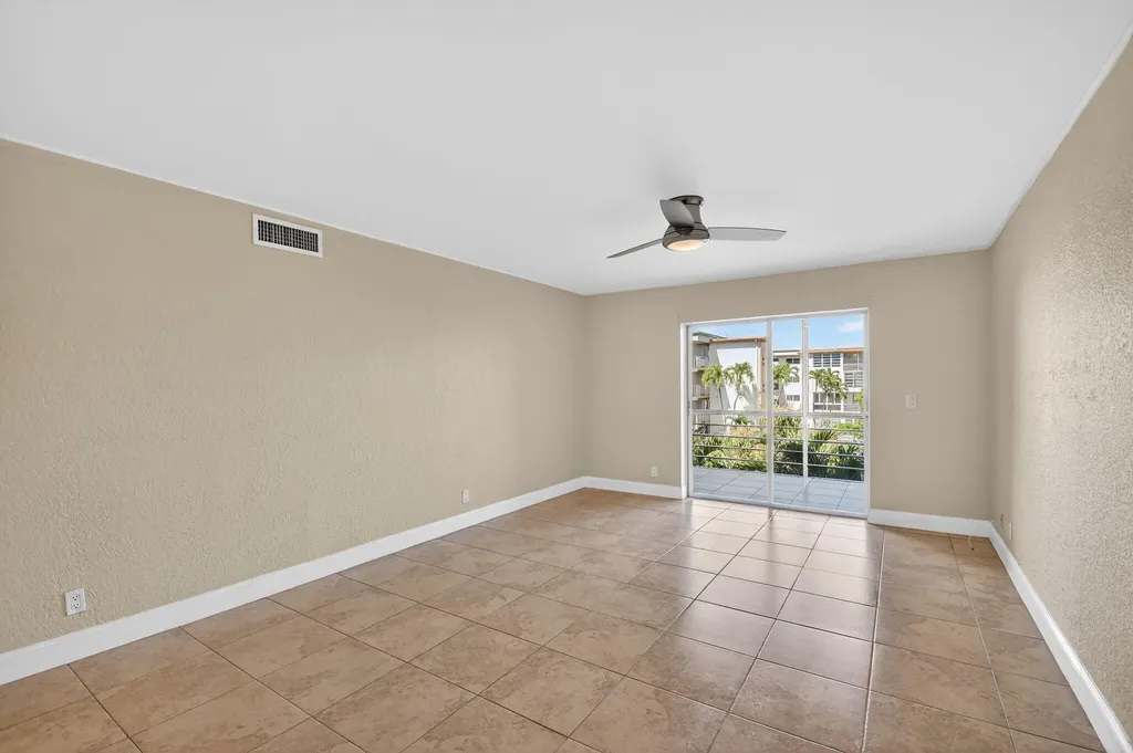 2615 NE 1st Court Boynton Beach FL 33435