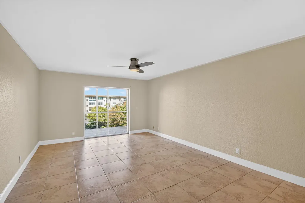 2615 NE 1st Court Boynton Beach FL 33435
