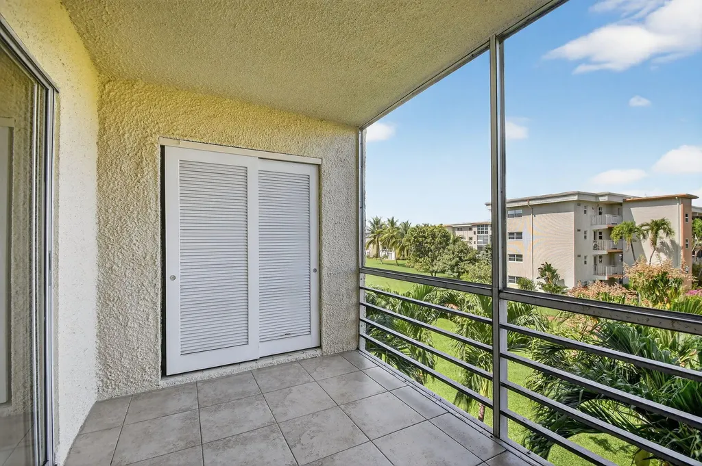 2615 NE 1st Court Boynton Beach FL 33435