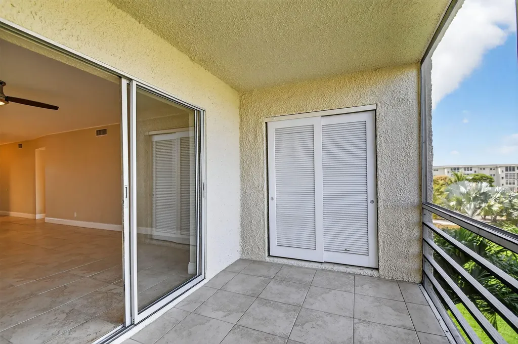 2615 NE 1st Court Boynton Beach FL 33435