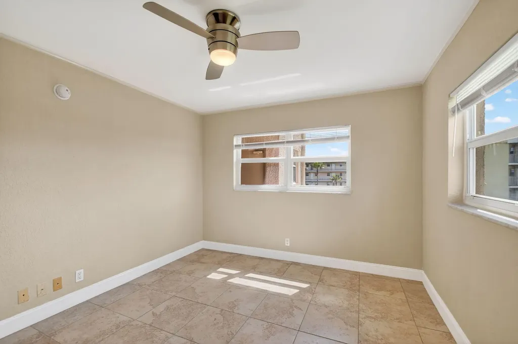 2615 NE 1st Court Boynton Beach FL 33435