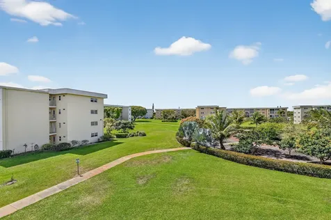 2615 NE 1st Court Boynton Beach FL 33435