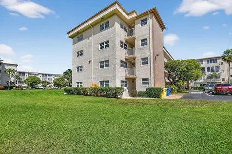 2615 NE 1st Court Boynton Beach FL 33435