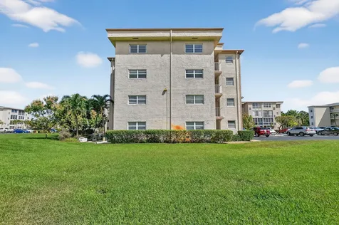 2615 NE 1st Court Boynton Beach FL 33435