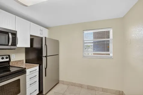 2615 NE 1st Court Boynton Beach FL 33435