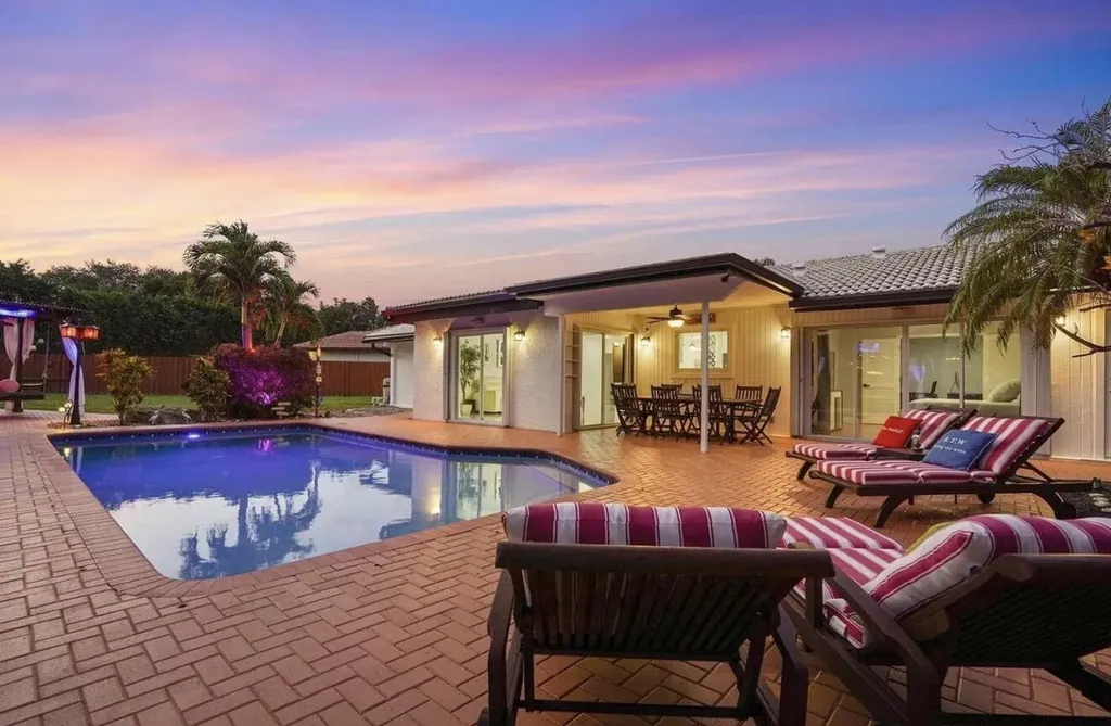 21661 Sonoma Court Boca Raton FL 33433