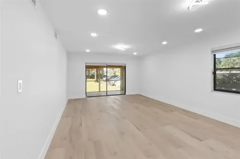 6085 N Sabal Palm Boulevard Tamarac FL 33319