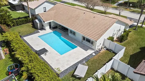 7836 Sunflower Drive Margate FL 33063