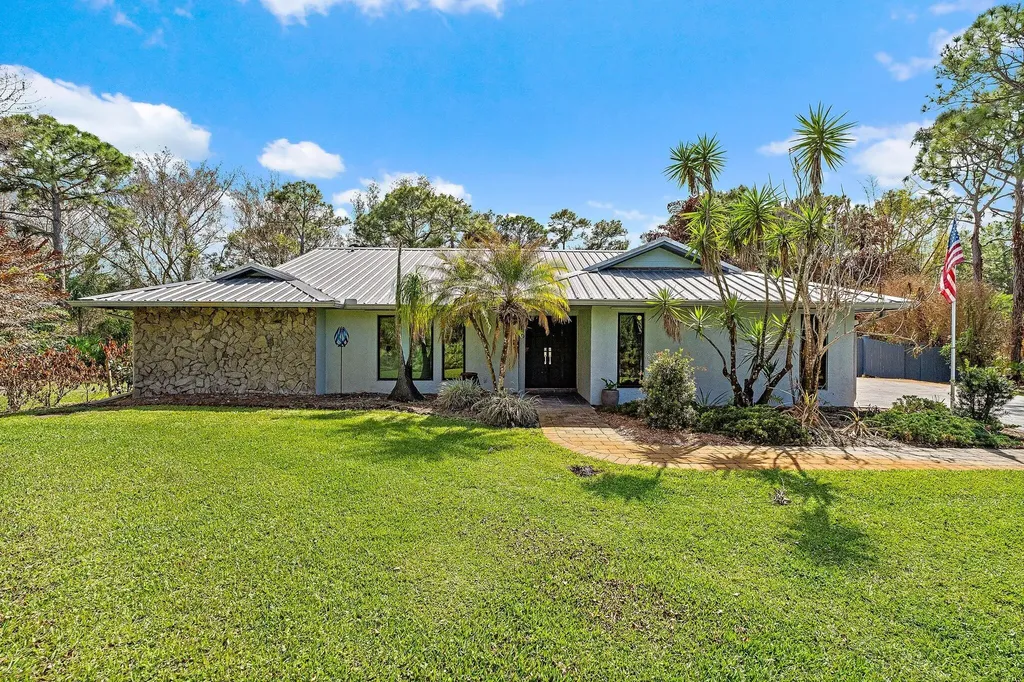 1880 SW Belgrave Terrace Stuart FL 34997