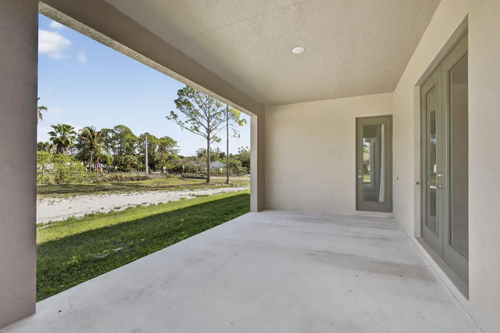 14043 87th Street N Loxahatchee FL 33470
