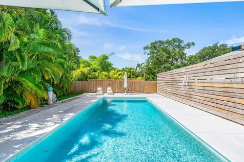 649 E Causeway Boulevard Vero Beach FL 32963