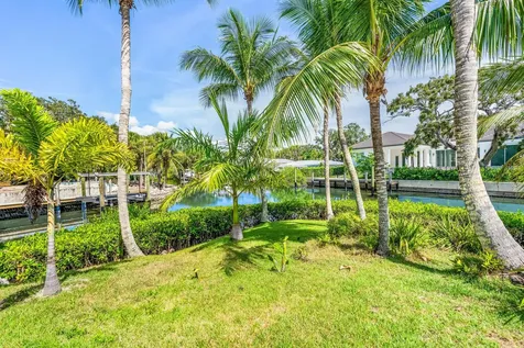 649 E Causeway Boulevard Vero Beach FL 32963