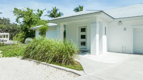 649 E Causeway Boulevard Vero Beach FL 32963
