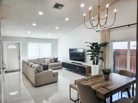 13431 SW 9th Place Davie FL 33325