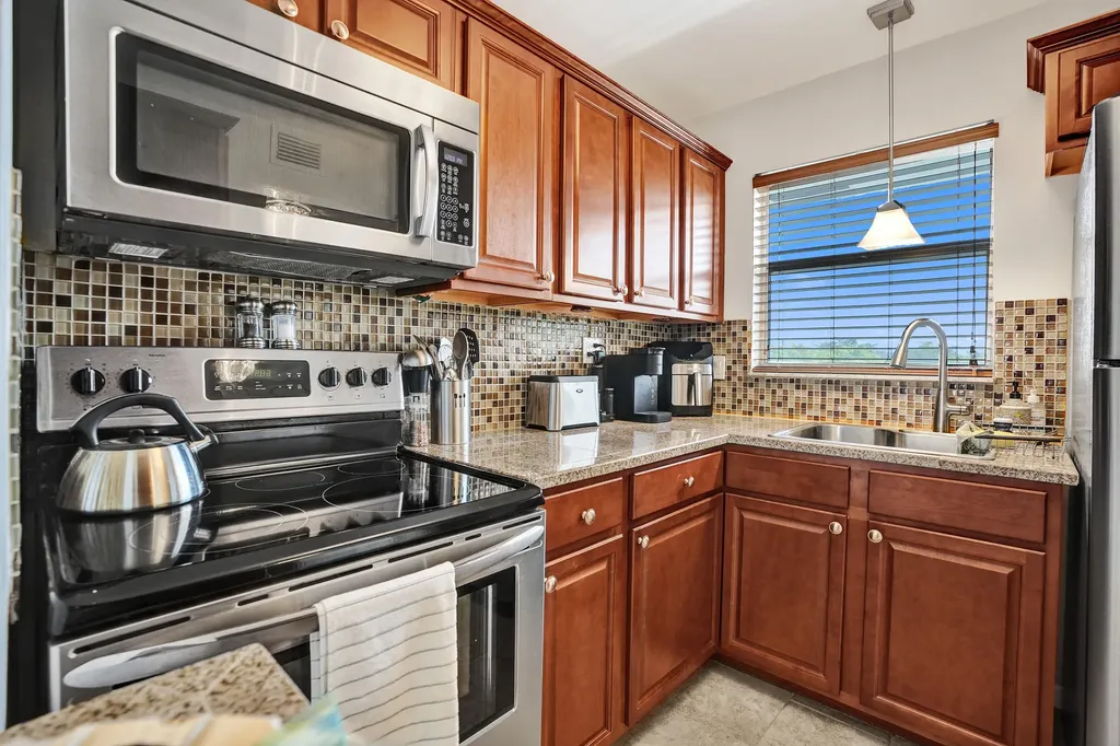 2901 E Sunrise Lakes Drive E Sunrise FL 33322
