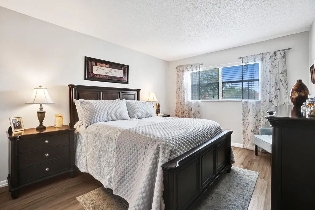 2901 E Sunrise Lakes Drive E Sunrise FL 33322