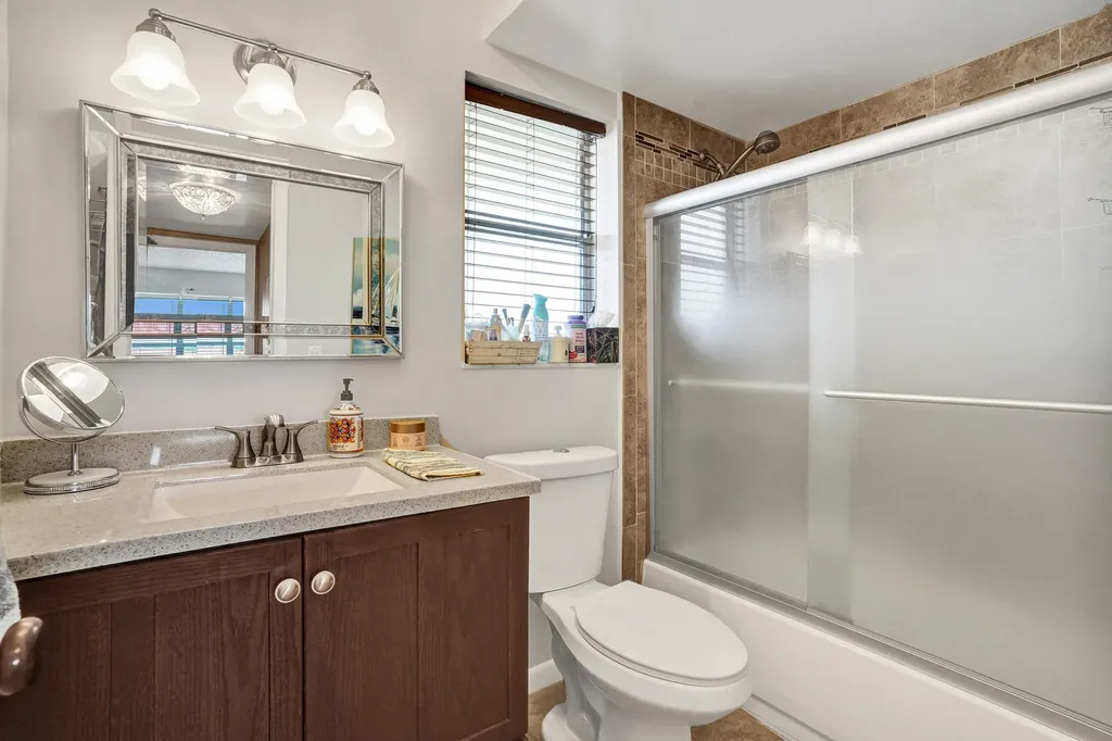 2901 E Sunrise Lakes Drive E Sunrise FL 33322