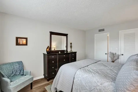 2901 E Sunrise Lakes Drive E Sunrise FL 33322