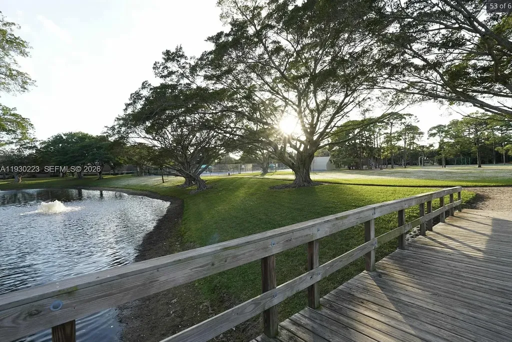 2427 24th Lane Palm Beach Gardens FL 33418