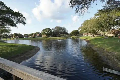 2427 24th Lane Palm Beach Gardens FL 33418
