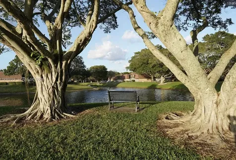 2427 24th Lane Palm Beach Gardens FL 33418
