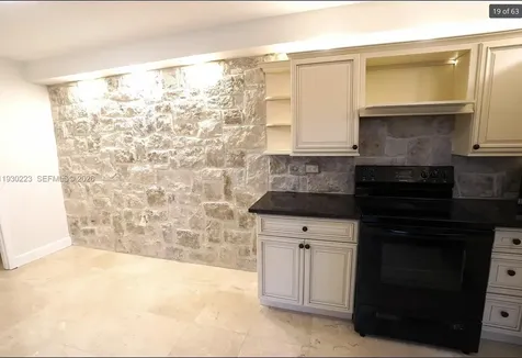 2427 24th Lane Palm Beach Gardens FL 33418