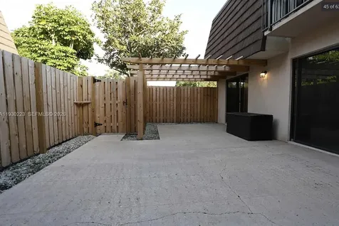 2427 24th Lane Palm Beach Gardens FL 33418