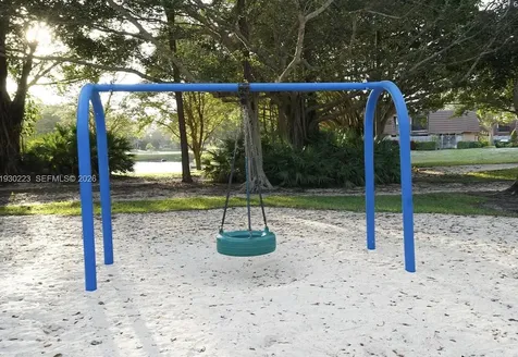 2427 24th Lane Palm Beach Gardens FL 33418