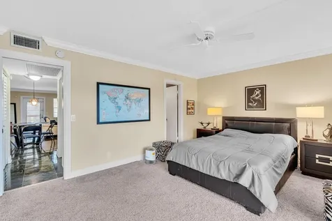 2123 Cambridge F Deerfield Beach FL 33442