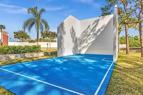2123 Cambridge F Deerfield Beach FL 33442