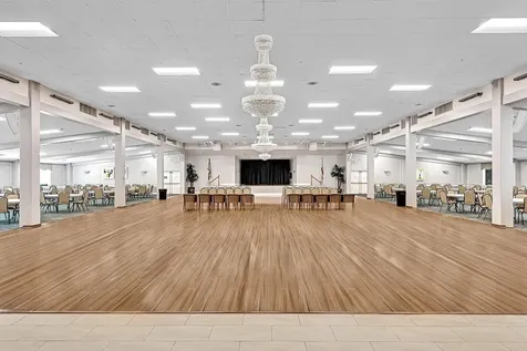 2123 Cambridge F Deerfield Beach FL 33442