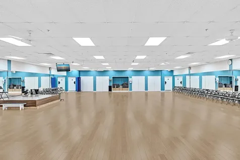 2123 Cambridge F Deerfield Beach FL 33442