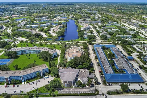 2123 Cambridge F Deerfield Beach FL 33442