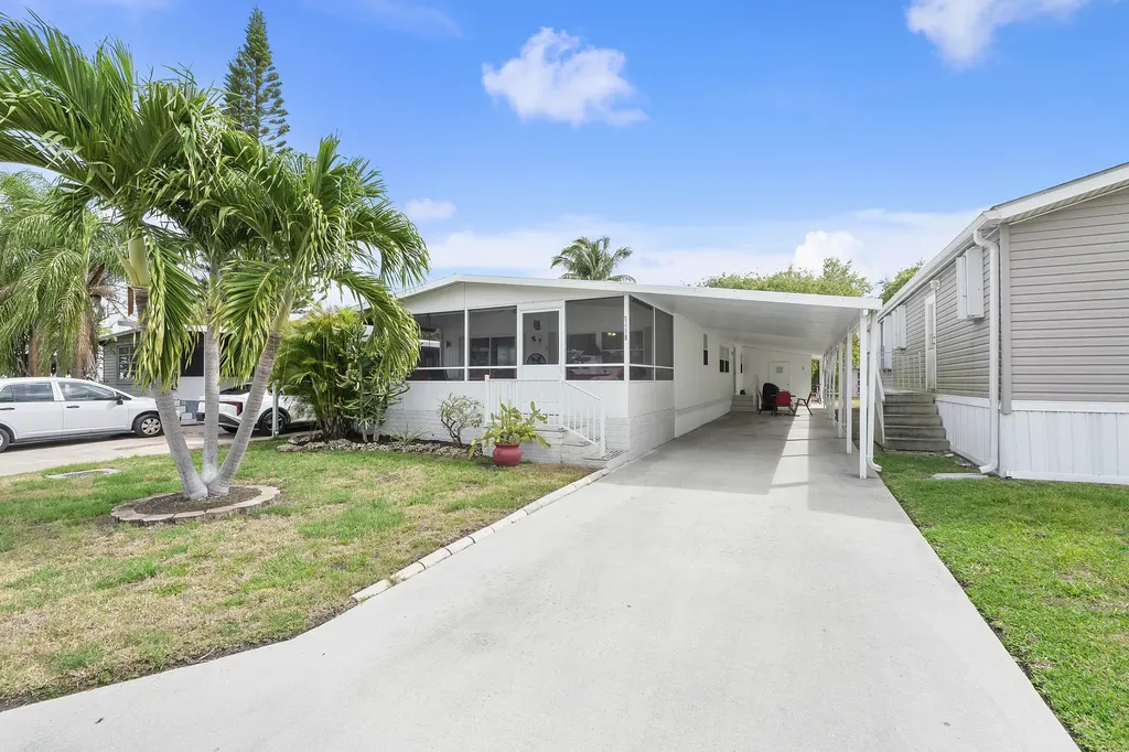 5490 SW 32nd Terrace Fort Lauderdale FL 33312