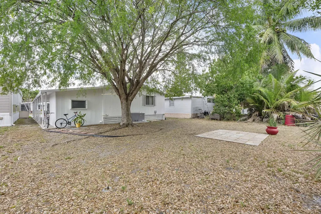 5490 SW 32nd Terrace Fort Lauderdale FL 33312