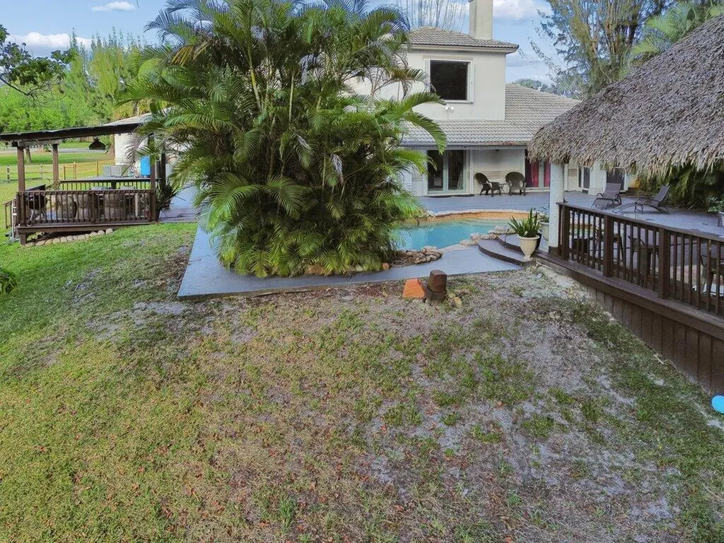 5521 SW 109th Avenue Davie FL 33328