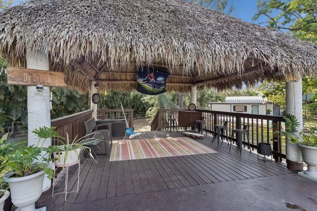 5521 SW 109th Avenue Davie FL 33328