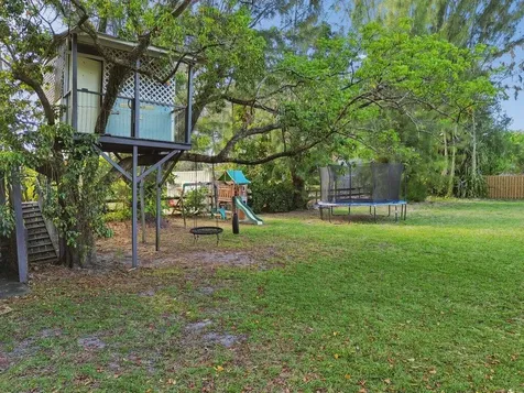 5521 SW 109th Avenue Davie FL 33328