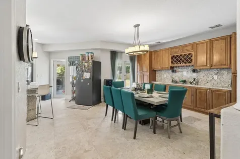 5521 SW 109th Avenue Davie FL 33328