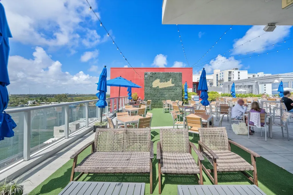 777 N Ocean Drive Hollywood FL 33019