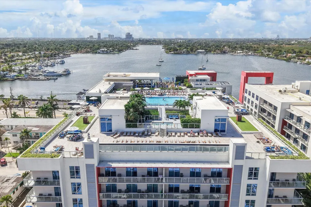 777 N Ocean Drive Hollywood FL 33019