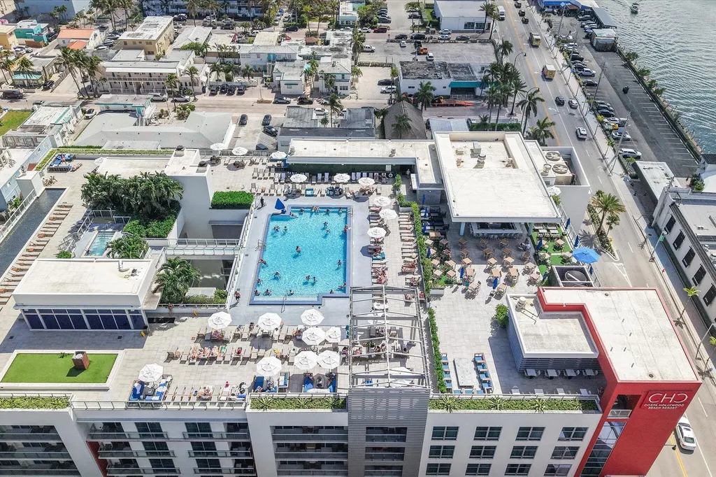 777 N Ocean Drive Hollywood FL 33019