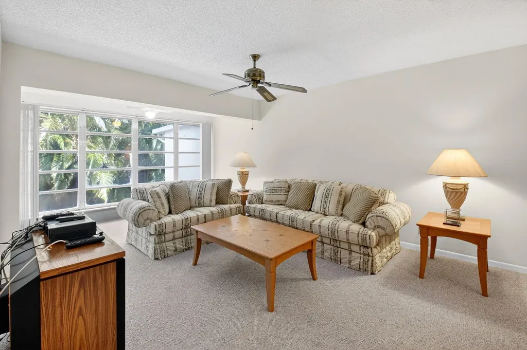1150 Mahogany Way Delray Beach FL 33445